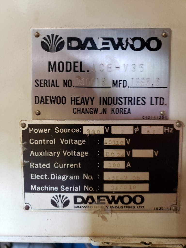 1993 DAEWOO ACE V35 Vertical Machining Centers | 520 Machinery Sales LLC