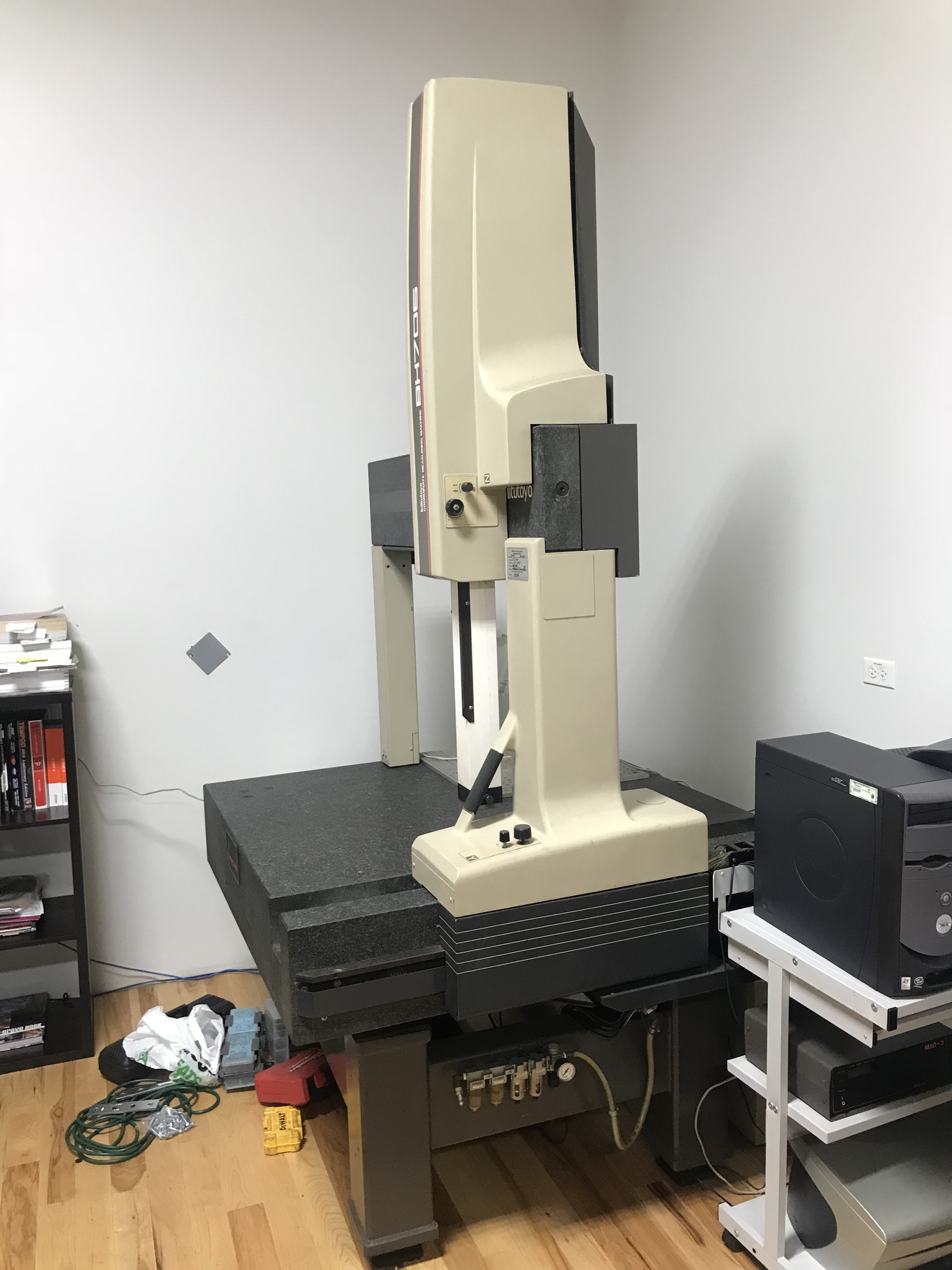 1993 MITUTOYO B706 Coordinate Measuring Machine | 520 Machinery Sales LLC